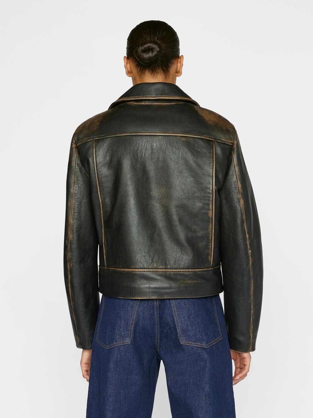 jacket back view alt:fit2
